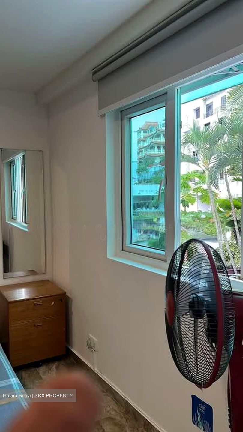 Pasir Panjang Road (D5), Terrace #583191351